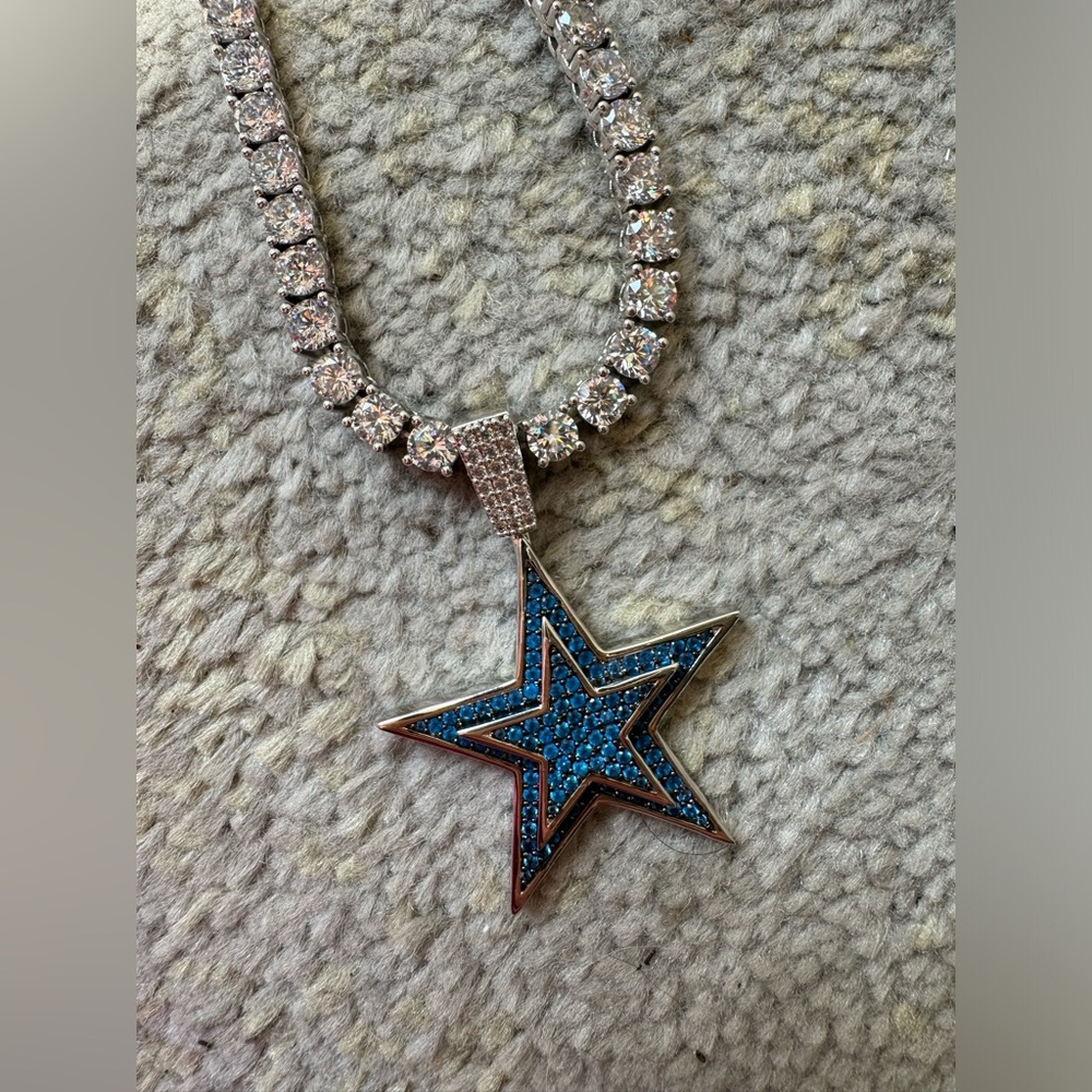 Dallas Cowboys CZ Pendant (chain not included)